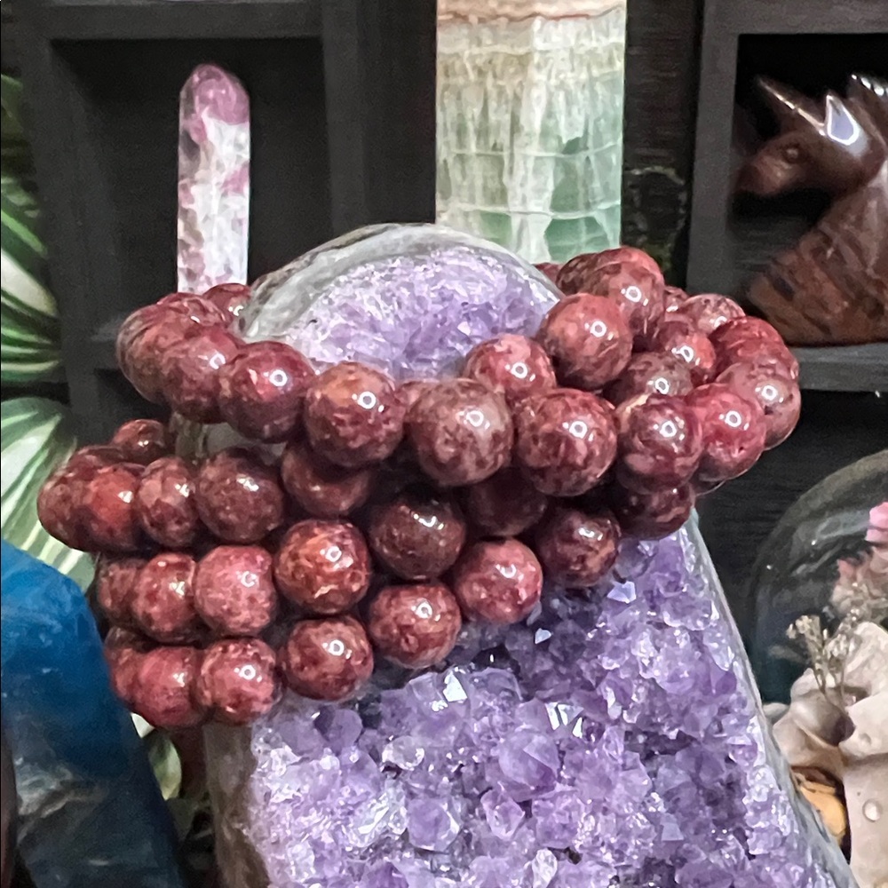 Eudialyte 8 mm Bracelet